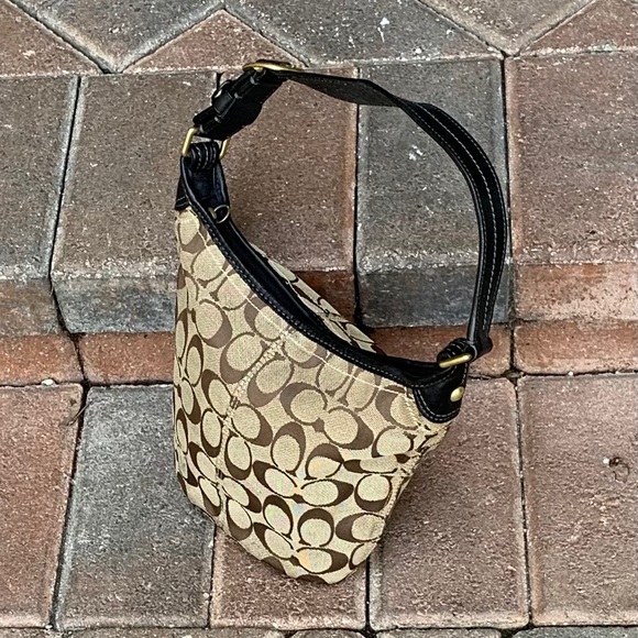 Coach hobo handbag - Picture 5 of 7